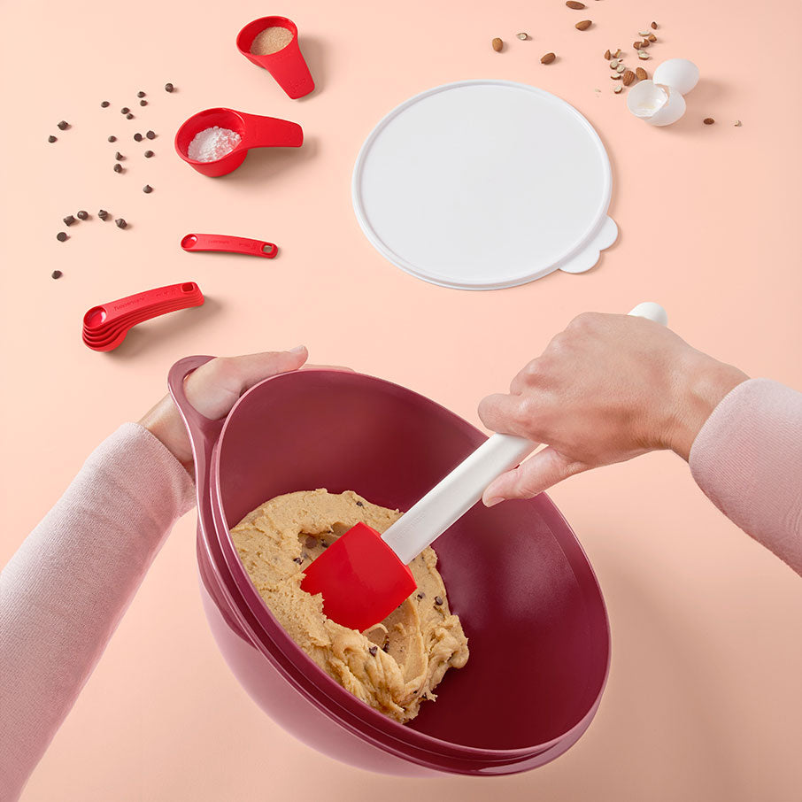 Tupperware Thatsa® Medium Bowl | Airtight. Leakproof. 19-cups/4.5 L - Image 3